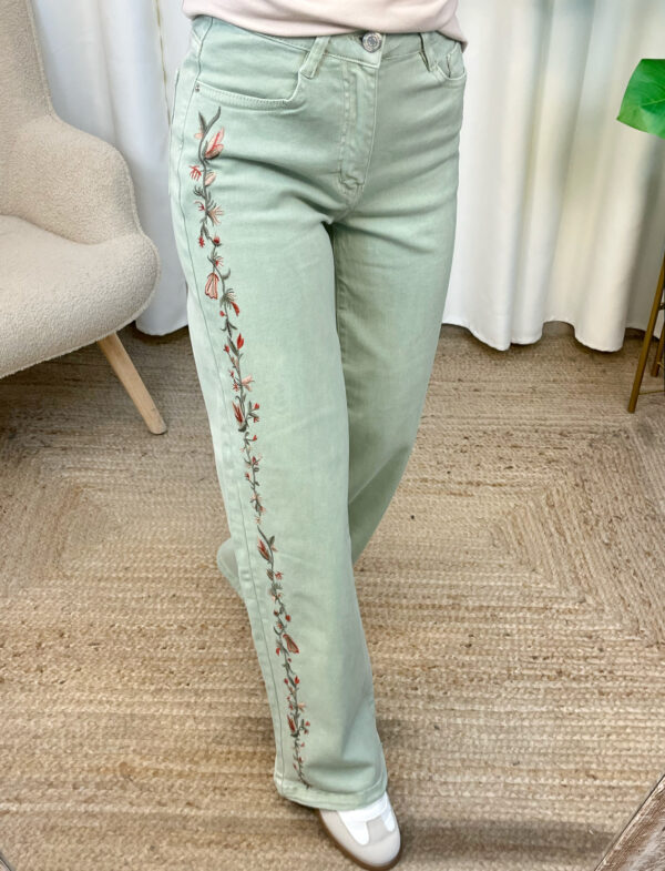Jeans Bordados Verde