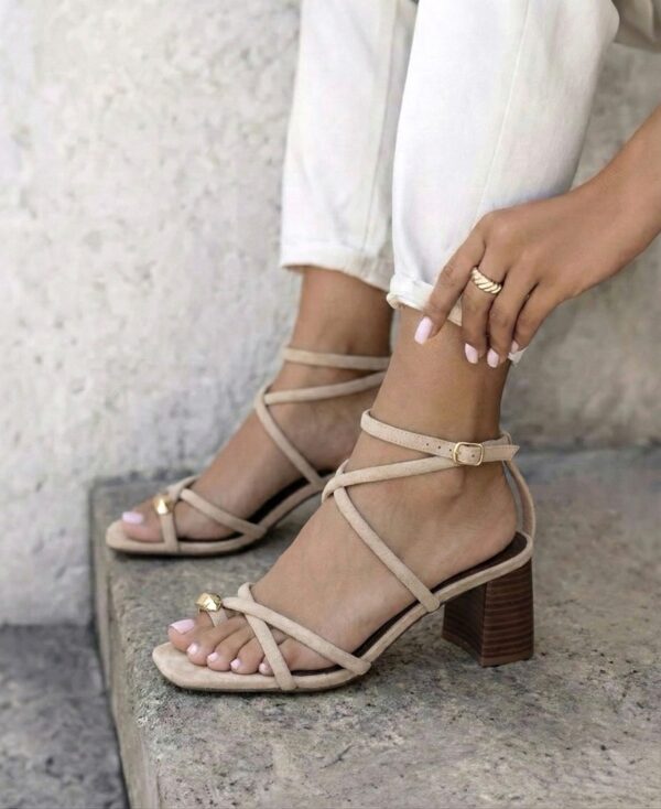Sandalia Erynn Tiras Beige