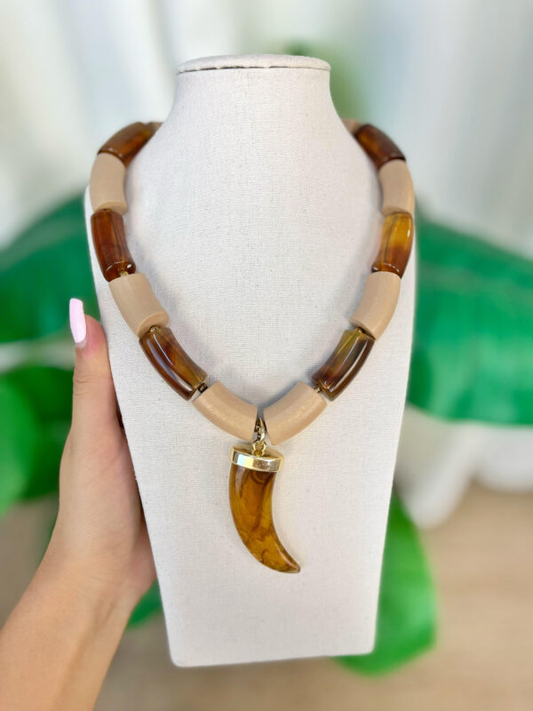 Collar Tribal