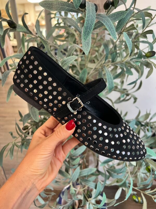 Bailarina Tachuelas Negro